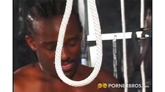 Ebony babe sucks and gets fucked at the gym Thumb