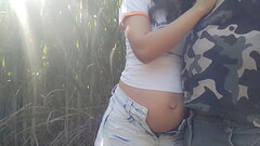 Estou com desejo de foder no mato ao ar livre.completo no Red Thumb