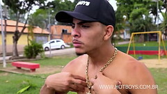 Amigos comendo o c&uacute_ do novinho safado Thumb