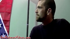 Hung amateur Wade strokes receives blowjob from mature man Thumb