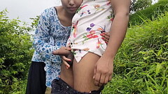 देसी भाभी की चुदाई की बाहर खेत मे Thumb
