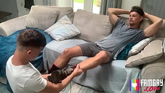 Foot Massage Kendrick Thomas, James Keresford Thumb