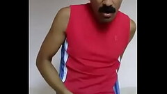 Hermoso macho mexicano jalandose la verga (LALO SANTOS) Thumb