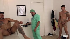 Extremely hot physical examination Thumb