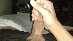 Novinho gostoso mostrando pau grosso. Thumb
