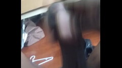 Bustnutt Thumb
