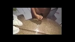 Amanda Goulart chupando o rabo de um safado e gozando Thumb