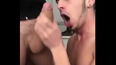 O @Friends sexcam4 mamando amigo pirocudo Thumb