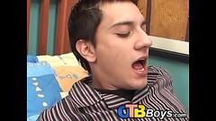 Latino twinks are taking turns nailing their assholes deep Thumb