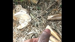 竹林野裸戶外玩屌潮噴射尿連續潮吹失控爆精 Thumb