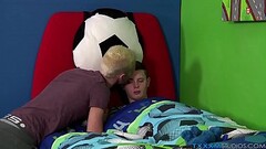 Sissy twink gets ass fucked hard after a bedtime story Thumb